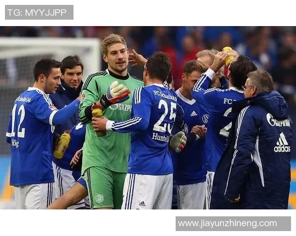 狼队客场雄风：沃尔夫斯堡客场3-1轻取沙尔克04